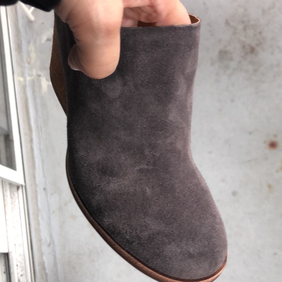 Kork-Ease blue ultra suede booties 8.5 worn only once - Picture 3 of 10